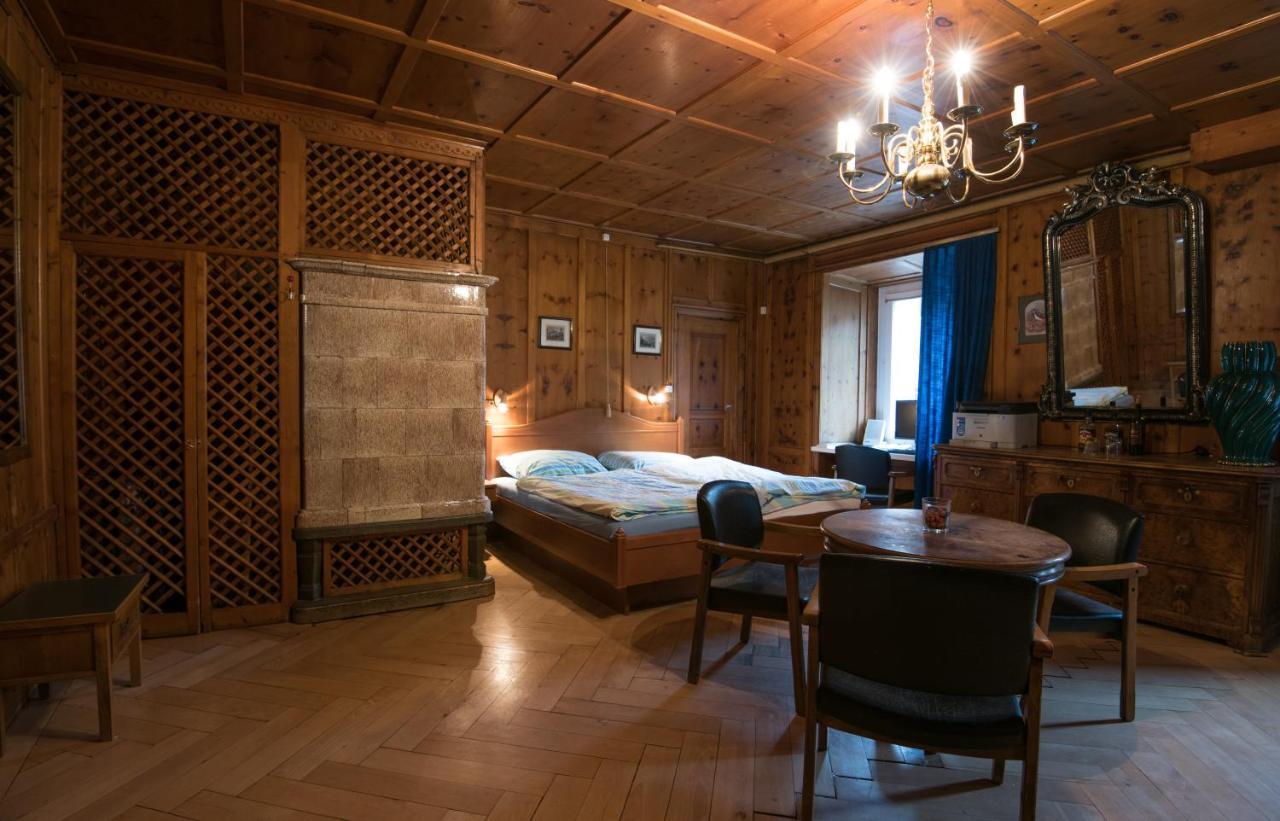 פרפן Hotel Jenatsch מראה חיצוני תמונה